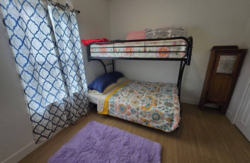 Elkins Apartment | Cozy 2-bedroom apartment in welcoming Elkins with AC