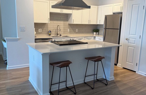 Frisco Apartment | Cozy 2-bedroom apartment in charming Frisco with AC and gym access