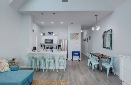 Corpus Christi Condo | Cozy 2-bedroom beach condo in charming Padre Island just steps from the beach