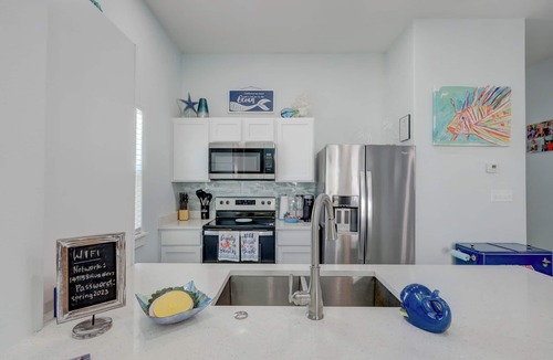 Corpus Christi Condo | Cozy 2-bedroom beach condo in charming Padre Island just steps from the beach