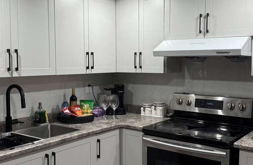 Northeast Mississauga House | Cozy 2 Bedroom Basement near YYZ & Downtown Toronto
