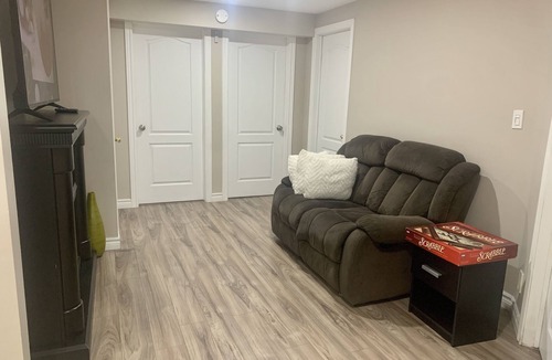 Guelph Apartment | Cozy 2 bedroom basement apartment