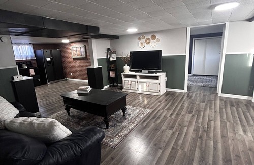 Chadron Apartment | Cozy 2-Bedroom Basement Apartment. Pet Friendly!