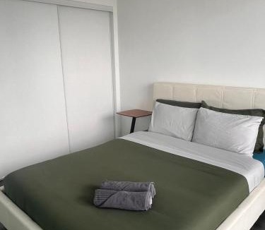 Garden District Apartment | Cozy 2 Bedroom by Eaton Centre Mall
