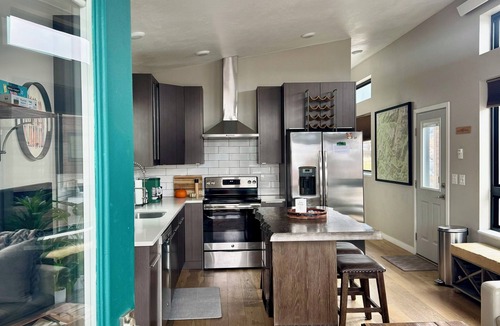 Victor House | Cozy 2 Bedroom by Teton Pass