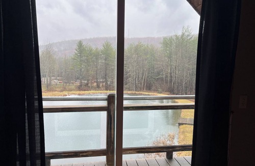 Vestal Cabin | Cozy 2-bedroom cabin in Vestal NY
