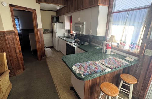 Elk County Cabin | Cozy 2-bedroom cabin with Small Town Charm and Convenience