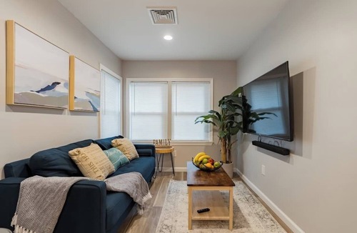 Bellmawr Apartment | Cozy 2 Bedroom Close To Philly