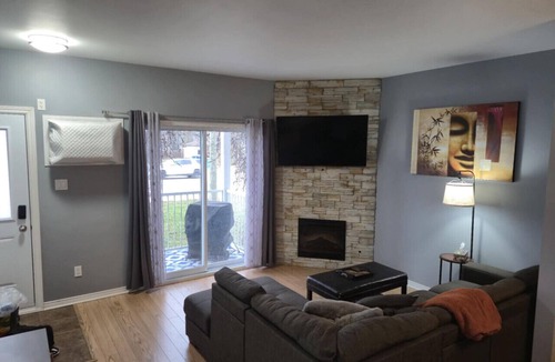 Communaute-Urbaine-de-l'Outaouais Condo | Cozy 2 bedroom condo