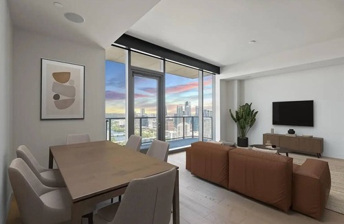 Rainey Street Historic District Condo | Cozy 2-bedroom condo in charming Austin with fitness room and view