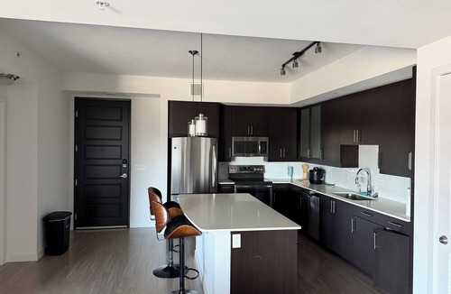 Waller Creek District Condo | Cozy 2-bedroom condo on Rainey street Austin