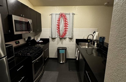 Spring Valley Condo | Cozy 2-bedroom condo in a gated community