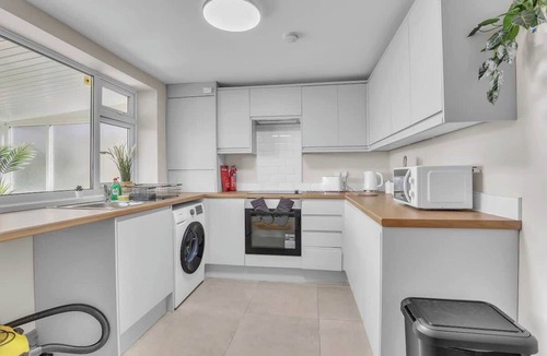 West Woodburn House | Cozy 2 Bedroom Cottage- by Holiday Homes