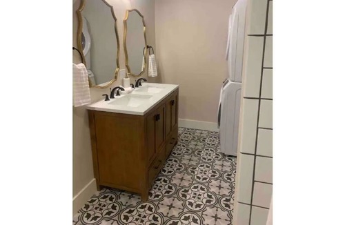 Winnsboro House | Cozy 2 Bedroom Cottage