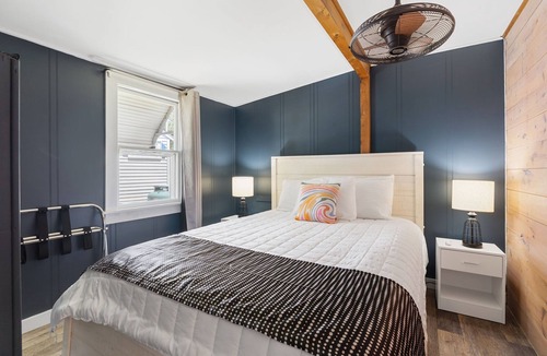 Wells Cabin | Cozy 2 Bedroom Cottage