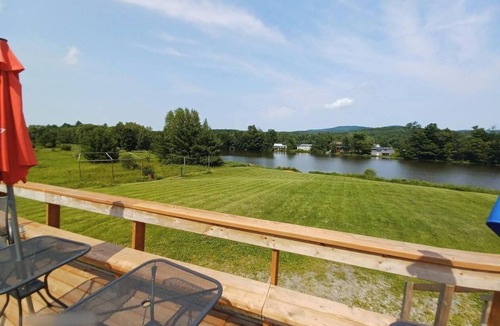 Bolton-Ouest Condo | Cozy 2-bedroom Eastern Townships geyaway Jay Peak/Bromont/Owls Head/Sutton