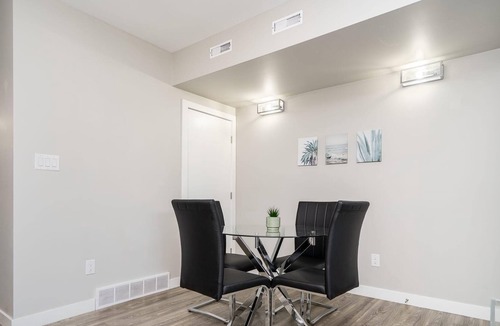 Winnipeg House | Cozy 2 Bedroom | French Sector | Minutes From DT
