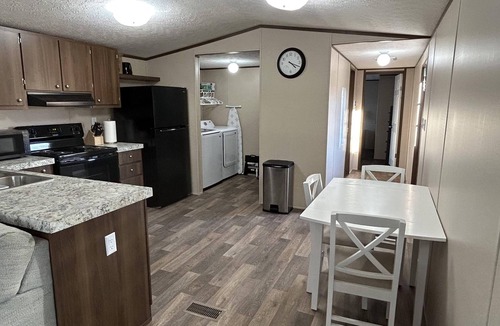 Pomerene House | Cozy 2-Bedroom Getaway