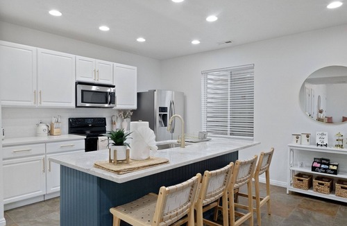 Fruit Heights House | Cozy 2-bedroom house in enjoyable Fruit Heights with WiFi, AC