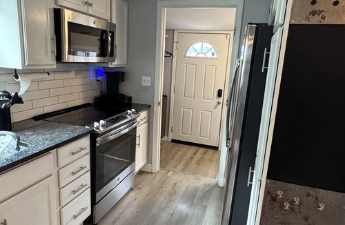 Merion Village House | Cozy 2-bedroom Home close to Downtown Columbus