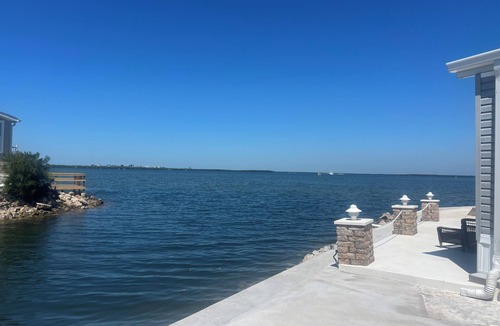 Palmetto House | Cozy 2-bedroom home in beautiful Palmetto with spectacular waterfront views.