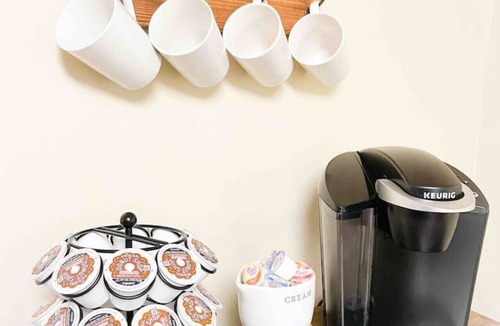 Englewood House | * Cozy 2 bedroom home with 2 TV’s *