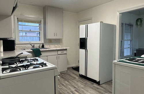 Borger House | Cozy 2-bedroom house in tranquil Borger with AC