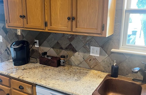 Shawnee House | Cozy 2-bedroom house in fantastic Shawnee!