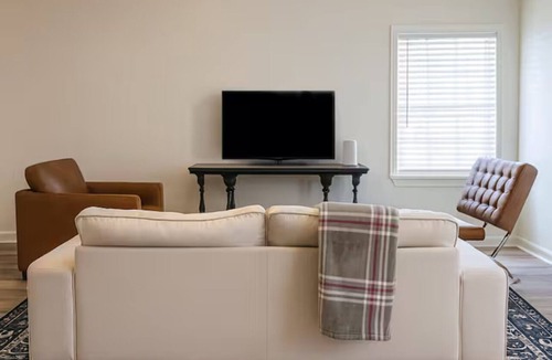 Scott House | Cozy 2-bedroom house in welcoming Scott with AC