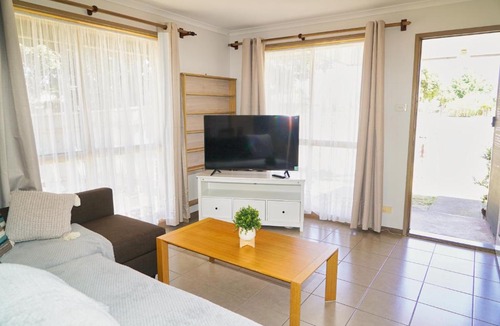 Werribee House | COZY 2 BEDROOM HOUSE/MELBOURNE