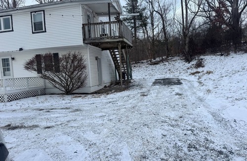 Apalachin House | Cozy 2-bedroom house in peaceful Apalachin with heated floors