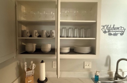 South Arlington House | Cozy 2-bedroom house in serene Arlington with AC