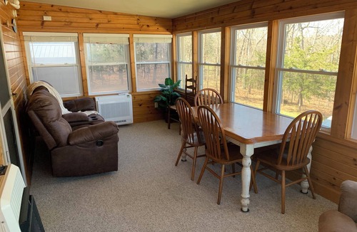 Flemington House | Cozy 2-bedroom house right off Pomme de Terre Lake!