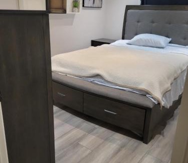 Georgina House | Cozy 2 bedroom ice fishing&skiing
