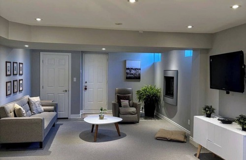 Milton Apartment | Cozy 2-bedroom lower-level apartment in Milton