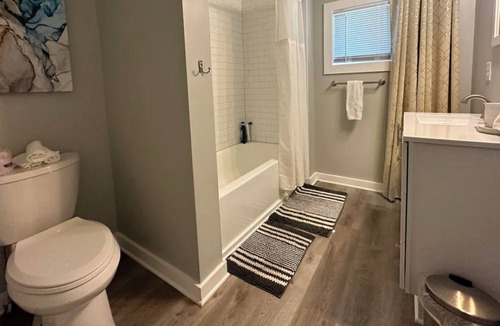 Syracuse Apartment | Cozy 2 bedroom near downtown!