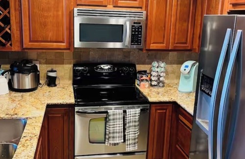 Scottsdale Ranch Condo | Cozy 2-bedroom Scottsdale Condo,Beautiful views. Pool,hot tub, and gym