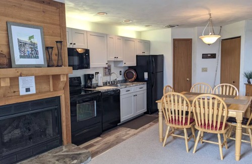 Seven Springs Condo | Cozy 2-bedroom Seven Springs Hike-out/Hike-in Condo