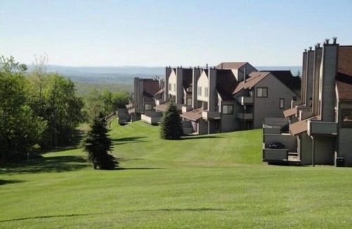 Seven Springs Condo | Cozy 2-bedroom Seven Springs Hike-out/Hike-in Condo