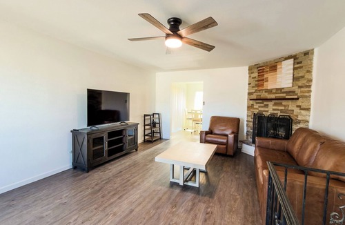 Pueblo West House | Cozy 2-bedroom townhome Pueblo West with Central Air