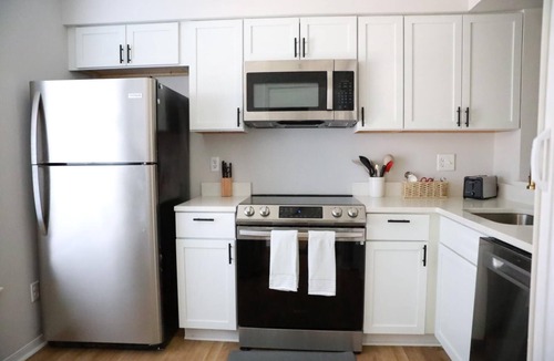 Tuckahoe House | Cozy 2-bedroom townhome in enjoyable Richmond with WiFi, AC