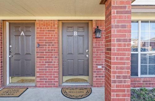 Killeen House | Cozy 2-bedroom Townhome in Lovely Killeen with AC, WiFi, Parking