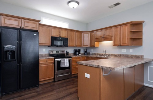 Pelham House | Cozy 2-bedroom townhome in charming Pelham
