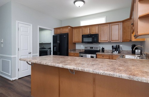 Pelham House | Cozy 2-bedroom townhome in charming Pelham