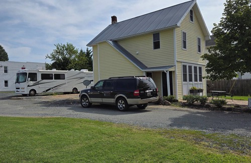 Chesapeake City Apartment | Cozy 2-bedroom apartment close to Canal Bike Trail in wonderful Chesapeake City