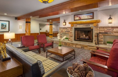 West Yellowstone Condo | Cozy 2-bedroom condo with WiFi, fitness room and pool close to the park entrance