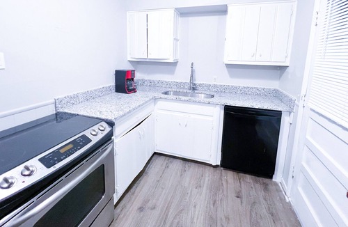 Ellendale House | Cozy 2 bedrooms house with quick Highway access