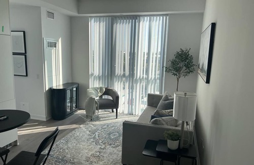 Vaughan Condo | COZY 2 BEDROOMS nONE FULL BATH IN THE NEW DOWNTOWN VAUGHAN, MINS FROM SUBWAY
