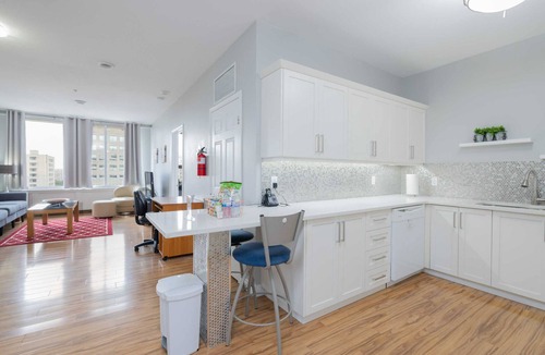 Regina Condo | Cozy 2 BR 1 bath oasis, pet-Friendly. Close to parks, bars and restaurants.