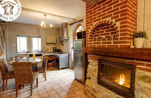 Montbrison Cottage | Cozy 2-person cottage with garden and fireplace in Montbrison